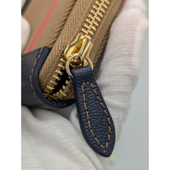Burberry MN Zip Around Check Canvas Coin Wallet Dark Blue 8084525 - Picture 6 of 12